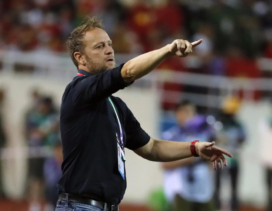 关于国王杯关键时刻再迎强敌;拉齐奥豪取连胜;主帅态度:悬念犹存;赛季目标并未改变的信息 关于国王杯关键时刻再迎强敌;拉齐奥豪取连胜;主帅态度:悬念犹存;赛季目标并未改变的信息